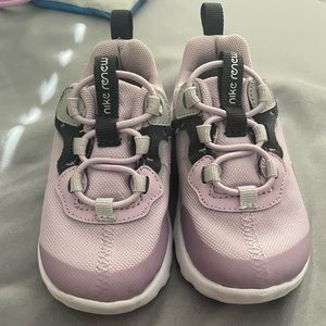 NIKE baby sneakers size 6c (light purple)